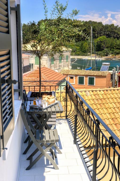 Alia Luxury Apartment Gaios Dış mekan fotoğraf