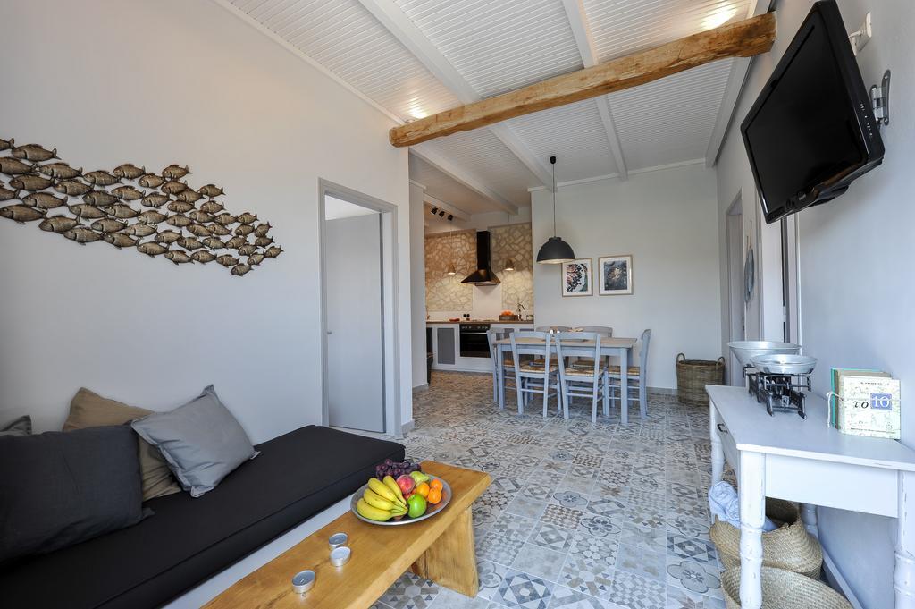 Alia Luxury Apartment Gaios Dış mekan fotoğraf