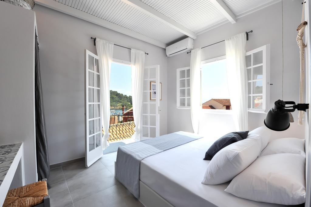 Alia Luxury Apartment Gaios Dış mekan fotoğraf