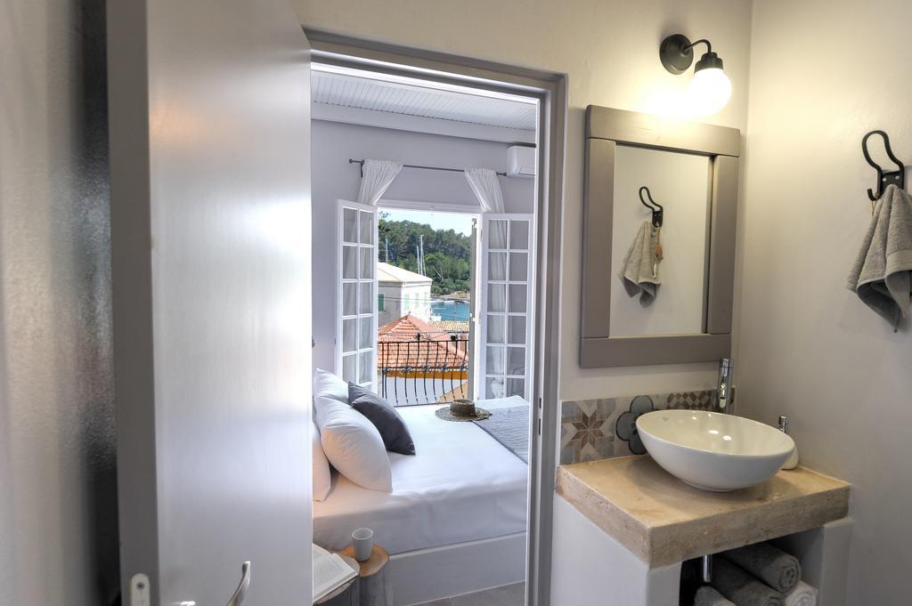 Alia Luxury Apartment Gaios Dış mekan fotoğraf