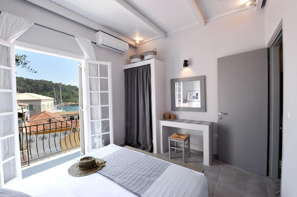 Alia Luxury Apartment Gaios Dış mekan fotoğraf
