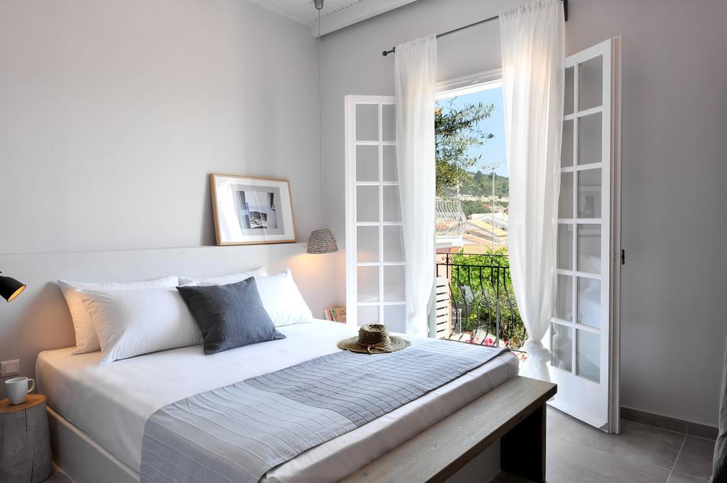 Alia Luxury Apartment Gaios Dış mekan fotoğraf